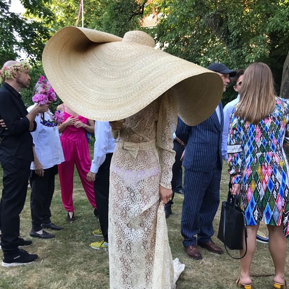 Iconic huge brim straw hat - Picture 4 of 6